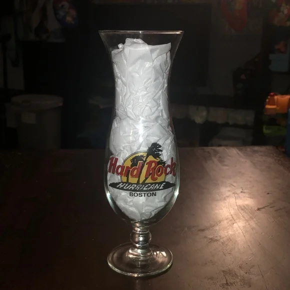 🎈 Hard Rock Cafe Boston Hurricane Glass