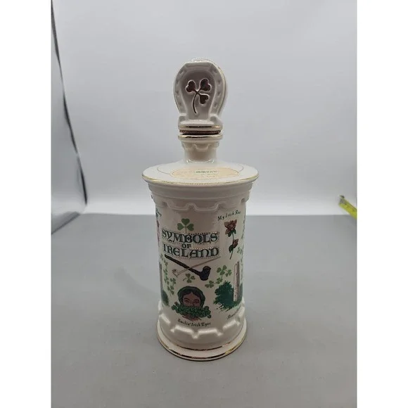 The Symbols  of Ireland DECANTER Old Commonwealth Collectors Whiskey 1985 Limite