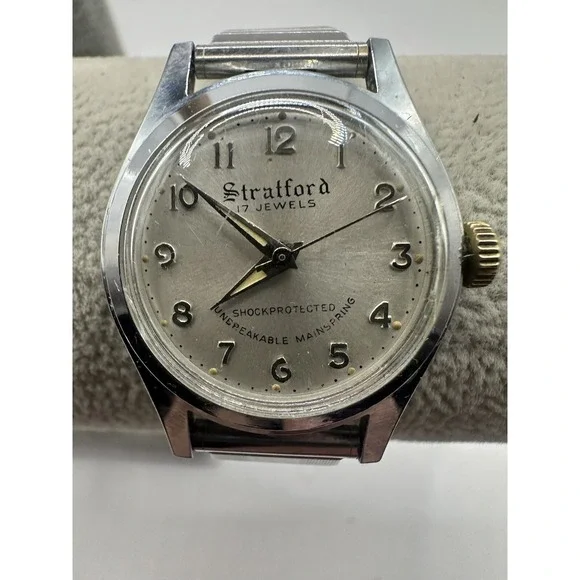 Stratford 17 Jewel Shock‎ Protected Ladies Vintage Watch Manual Wind 28MM 5.5