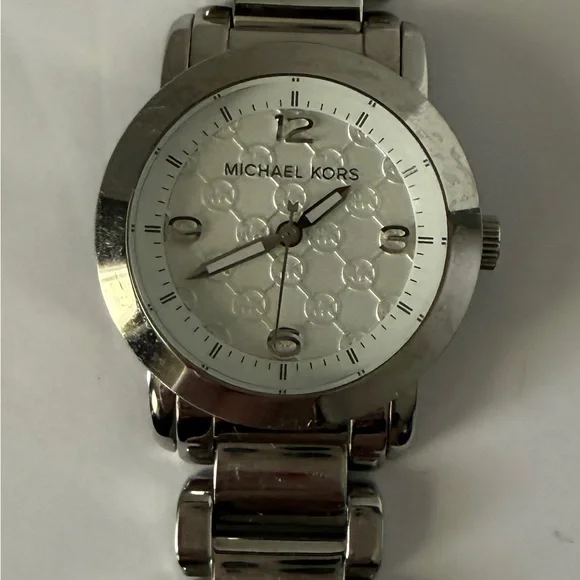 Michael Kors MK3157 Silver‎ Dial Stainless Steel Women's 34mm Watch