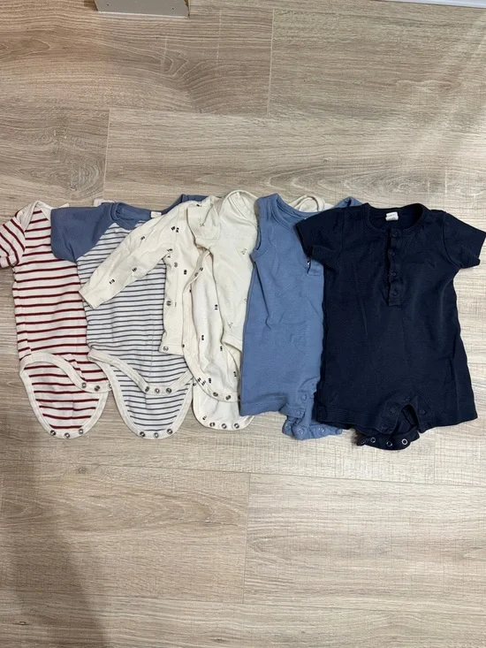 Colored Organics Kendi 7 onesies lot