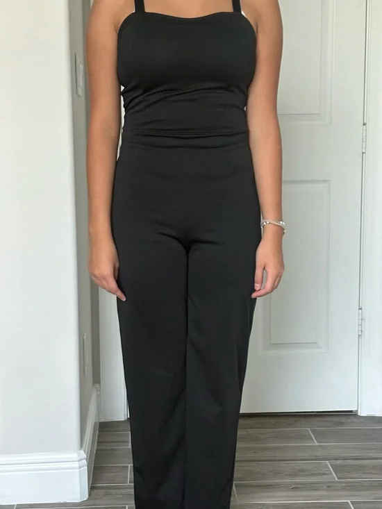 SHEIN Black Wide-Leg Jumpsuit with Square Neck
