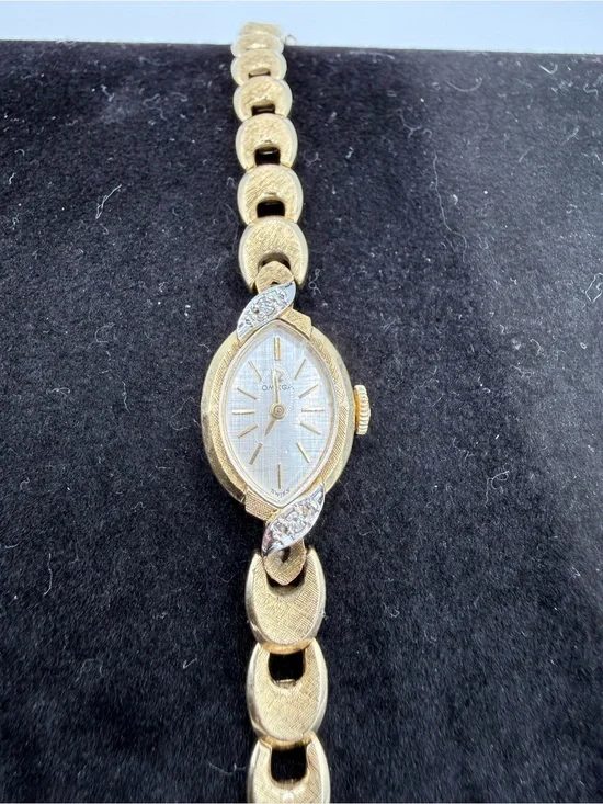 Vintage 1966 Omega 14K Solid Gold Diamond Ladies Watch 23.33g Running