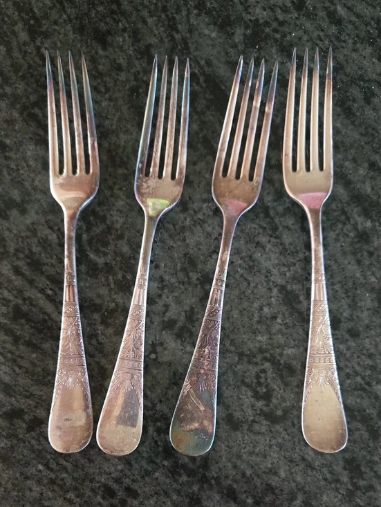 Vintage Silver-Plated Dinner Forks - Rogers Bros. Lorne Pattern Set of 4