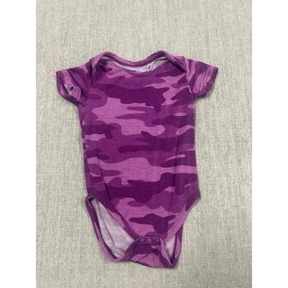 Little Sleepies Berry Camo Bodysuit Bamboo Size 3-6 Months One Piece Purple