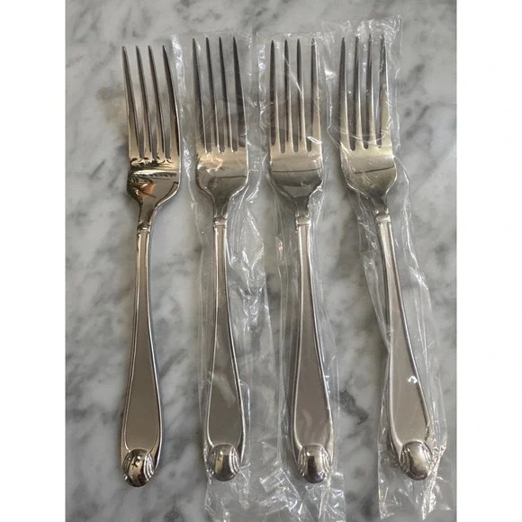 Oneida Garnet Stainless Steel Dinner Forks Set of 4 Glossy 18/10 OHSGARN 8 Inch