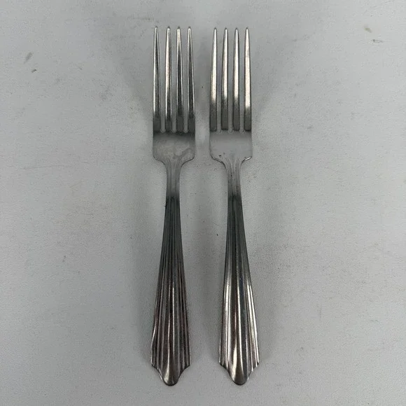 WBW WB/W Wallace Bros Wallingford Stainless Steel WBW Dinner Fork Set of 2