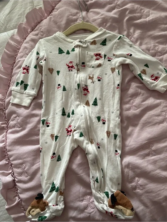 Carter's White Holiday Santa & Tree Footed Pajamas 6 months