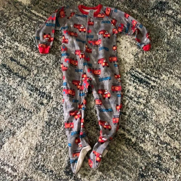 Pajamas size 3T by Gerber Pre owned