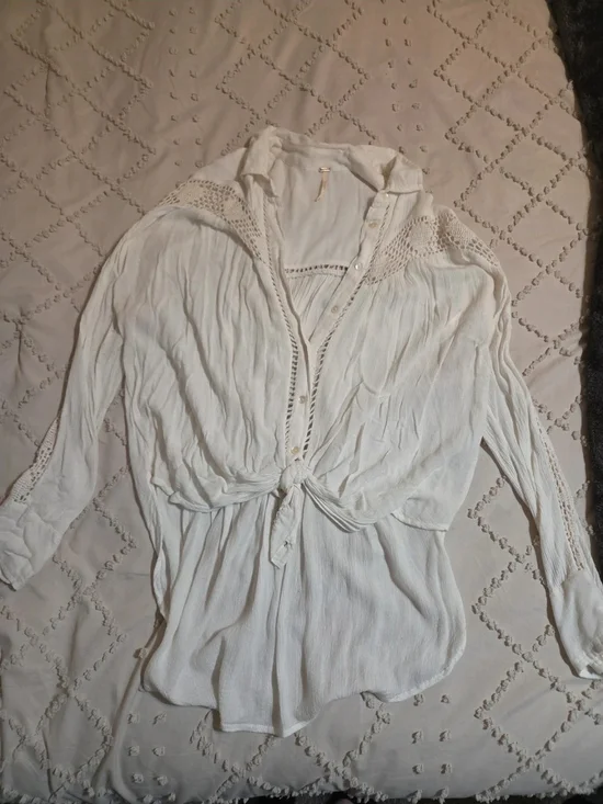 Women’s Lightweight Button-Front Crochet-Yoke Top - White