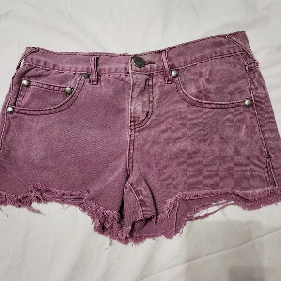 Free People Womens 24 Purple Distressed Zipper Fly Raw Hem Shorties
