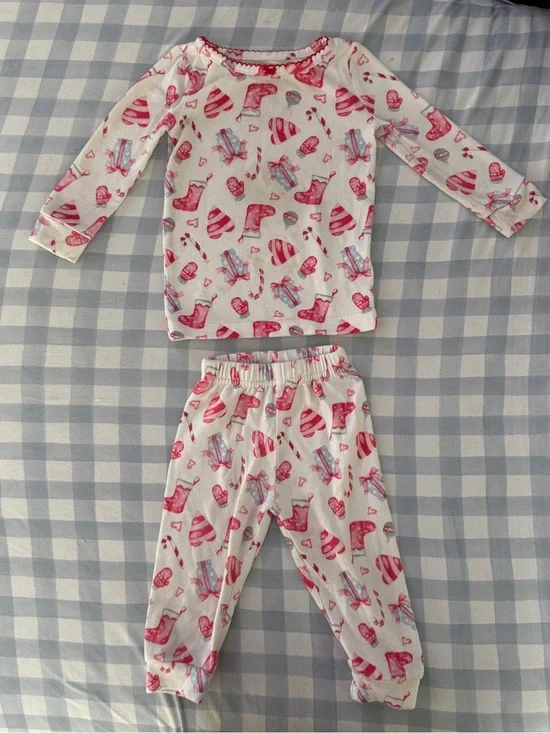 Girls White and Pink Holiday Heart Pajama Set