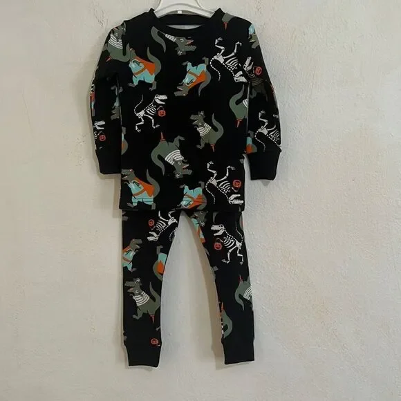 Carter’s Infant/Baby 100% Cotton  4 Piece Halloween Dinosaur Print PJ’s  18m