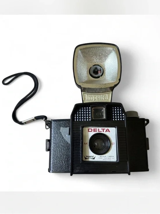 Imperial Delta 1960s Black 4x4 Camera with #127 Silver Flash Reflector