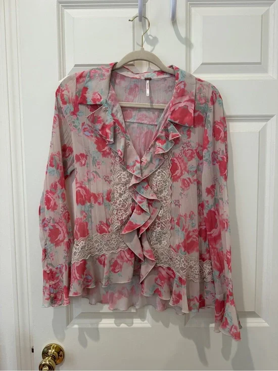 Free People Pink Floral Ruffle Lace Blouse