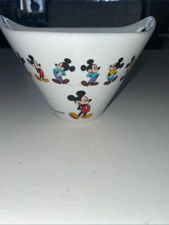 Disney Mickey Mouse Ramen bowl