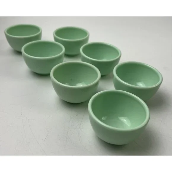 Vintage MCM/Retro Silite Set of 7 Egg Cups Pastel Mint #310 Green