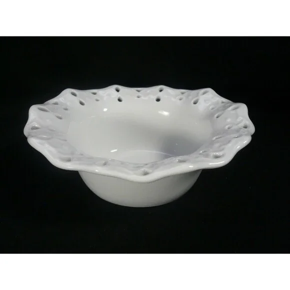 Ruffles Ruffled Rim Porcelain Bowl 5.5