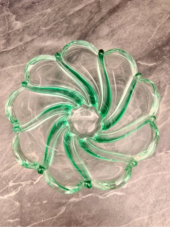 Vintage Mikasa Germany Crystal Peppermint Green Swirl Candy Nut Trinket Bowl