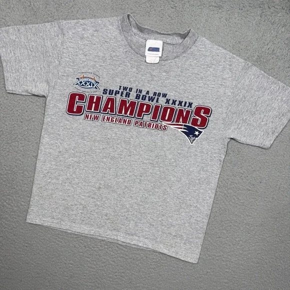 Kids Vintage 2004 New England Patriots‎ NFL T-shirt