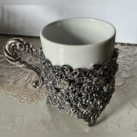 1 Elegant Filigree espresso cupholder