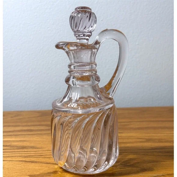 Vintage Clear‎ Swirl Pressed Glass Cruet with Stopper and Handle 6 inch