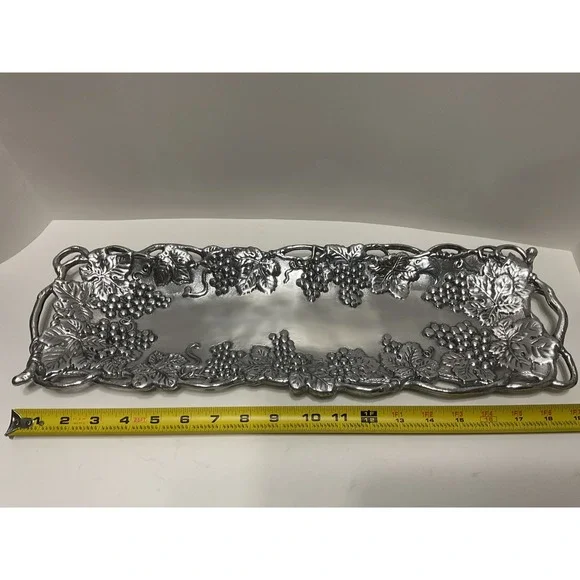 Arthur Court Aluminum Grape Oblong Serving Tray 18.5 Inch 100900 New in Box‎