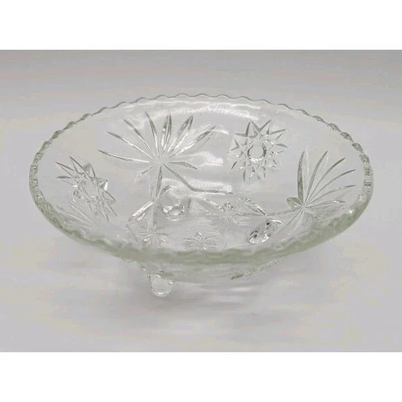Vintage Tripod Crystal Clear Pressed Glass Bowl With Scalloped Edge And Star