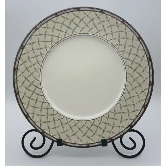 Mikasa Garden Trellis Chop Plate Charger CA229 Intaglio 12.5