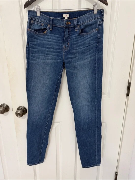 J. Crew Women's Stretch mid rise skinny Jeans size 30 Dark Blue inseam 30“