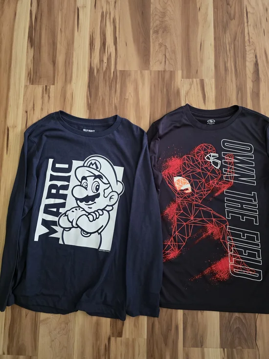 Old Navy Navy Mario Long-Sleeve Tee with White Graphic