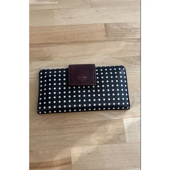 Fossil‎ Polka Dot Color Block Cow Hide Leather Button Closure Back Zip Wallet