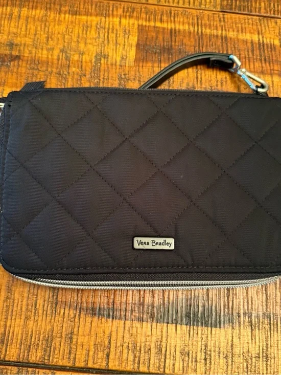 Vera Bradley Black Quilted Travel Wallet Organizer Floral Zip Around Wristlet