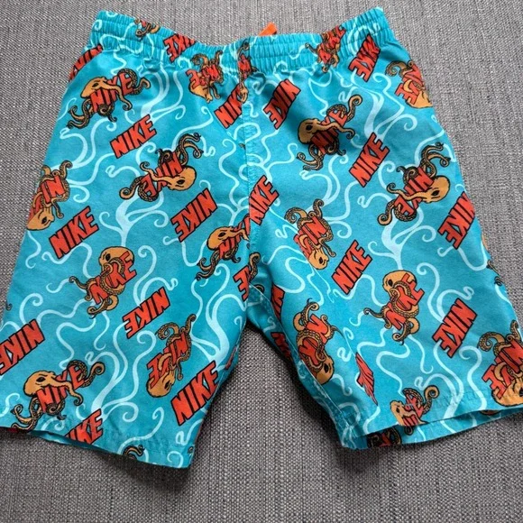 Nike Boys Swim Trunks Teal Octopus Print Mesh Lined Shorts Size S 128-137cm