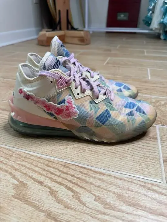Nike x atmos LeBron 18 Low 'Sakura' Cherry Blossom