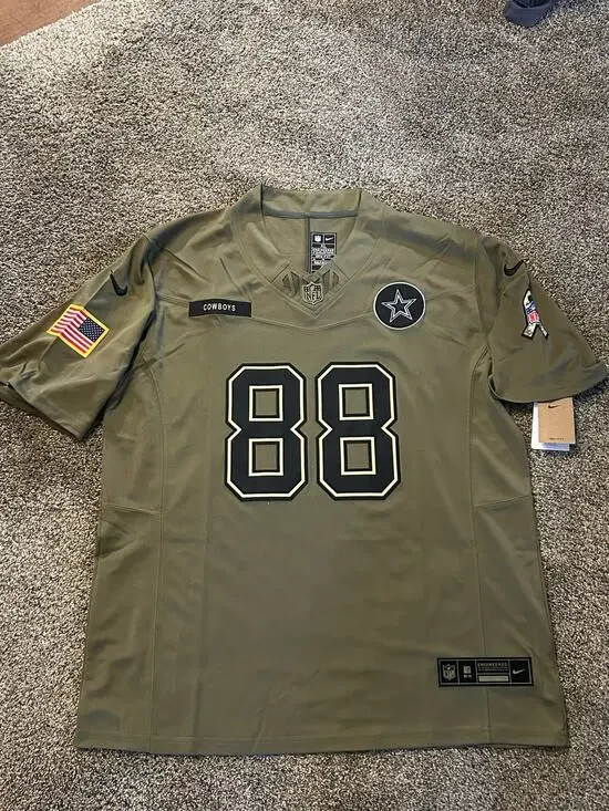 Cee Dee Lamb #88 Dallas Cowboys Salute to Service XL Nike Jersey (NWT)