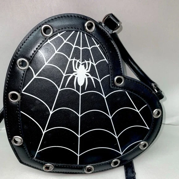 Gothic Style Heart Shaped Spiderweb Purse Black 12