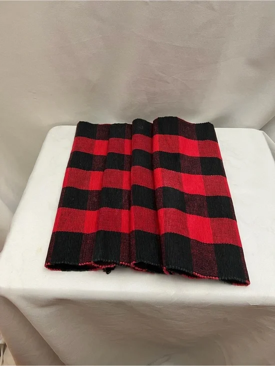 Set of 4 Red Black Buffalo Plaid Woven Placemats Farmhouse Rustic Decor