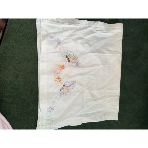 Vintage‎ Hand Embroidered Dresser Scarf Table Runner Butterfly Linen 52