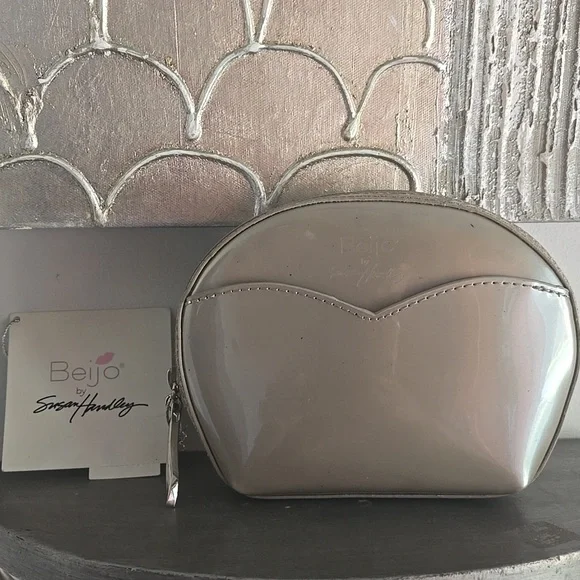 Beijo Beige Cosmetic Bag