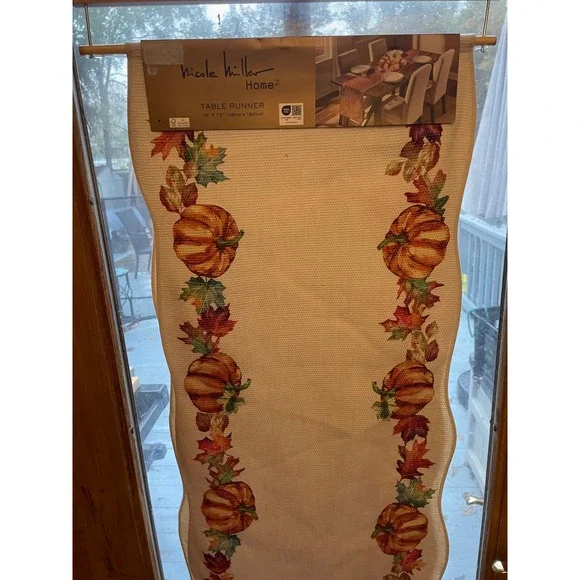 Nicole Miller Home Pumpkin Fall Leaves Table Runner 15