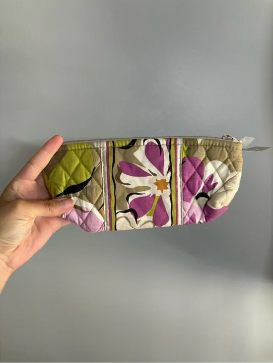 Vera Bradley Y2K pencil/cosmetic case in Retired Portobello Road pattern