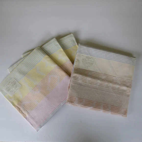 4 NEW Le Jacquard Francais Primrose Bordier Pour Cloth Napkins Set