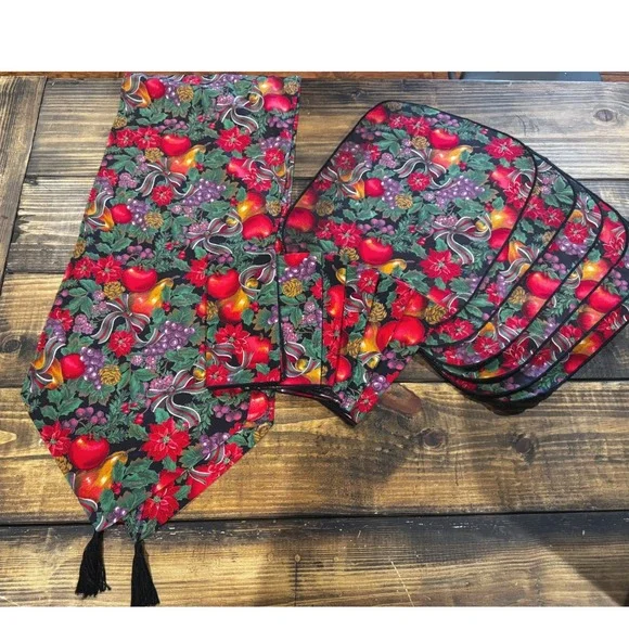 Christmas Fruit Poinsettia Table Linens Set 6 Napkins 6 Placemats 1‎ Tablerunner