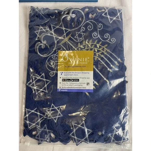 Hanukkah Placemats Navy Blue Silver Gold Star of David Menorah Set of 4‎ 15in