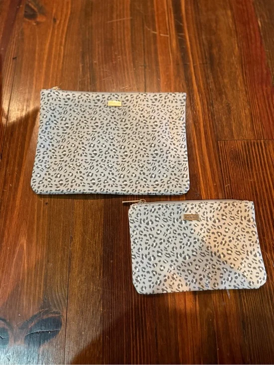 Set of 2 Leopard Print Zip Pouch Set in Light Gray and Black