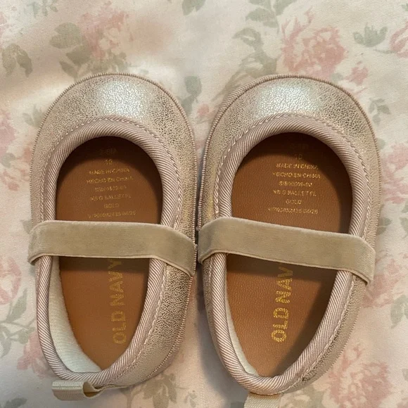 Old Navy Glitter Pink Mary Jane Baby Shoes with Velcro Strap