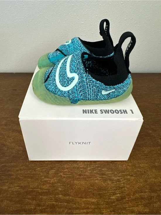 Nike Swoosh 1 TD Infant Flyknit Shoes Baltic Blue Black  Sz 5C FB3244-405