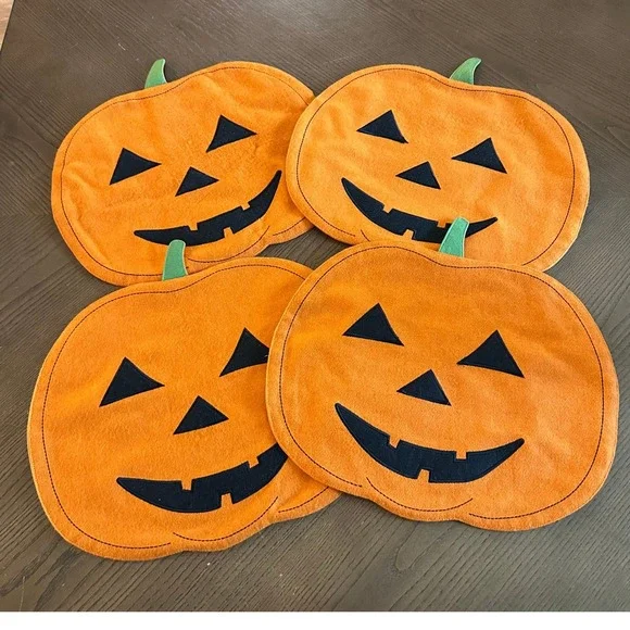 Halloween Pumpkin Placemats Set of 4 Jack-O-Lantern Orange Fall Table Decor