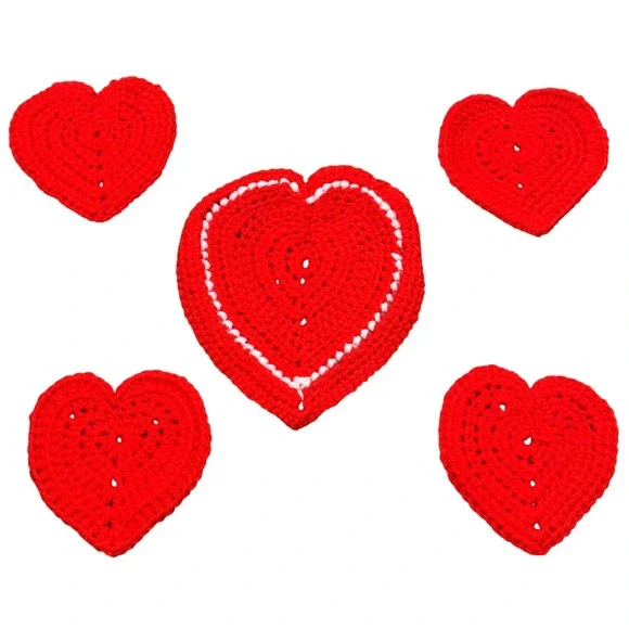 Handmade Heart Crochet Coasters Table Centerpiece Red White 5 Piece Yarn Set